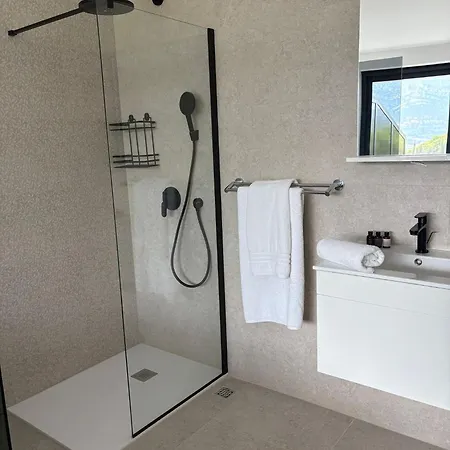 Pine Tree Hill Lejlighed *